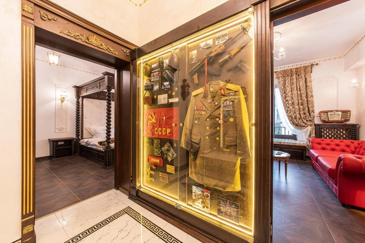 Private Museum Apartment With Antique Decor Bucareste Exterior foto